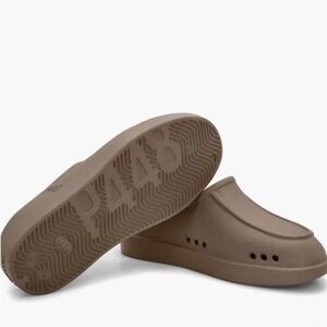 P448 Flo Clog Slip on Sandal Slide Mimetic Tan Unisex Italian EU 42/43 Size 9-10